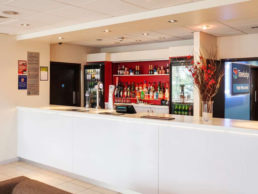 Travelodge High Wycombe Central Restaurant billede